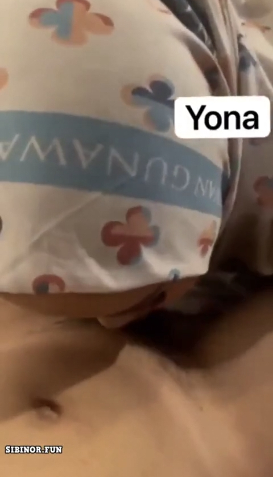 Background nonton video viral Tante Yona Di Sodok sodok Berondong Udah Crotttt Malah Di Sodok Terus Berkali kali Viral